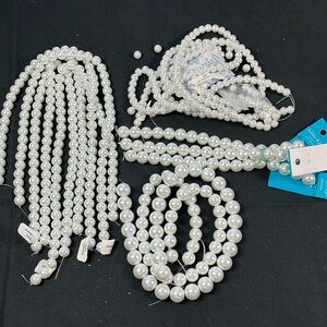 Glass pearls for jewelry making
